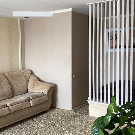 Cozy And Comfortable Apartment Tsjerkasy Buitenkant foto